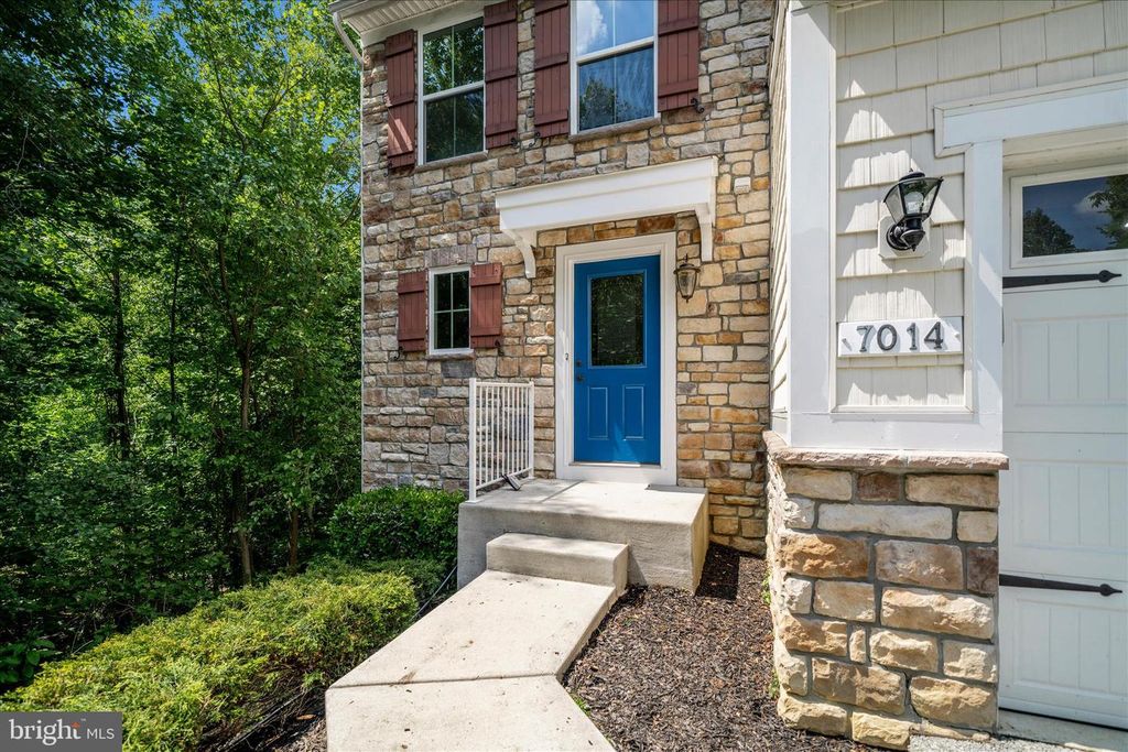 Image 6 of property listing at 7014 LINDEN AVE, Elkridge, MD 21075