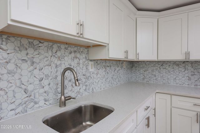 127 7th Street A, Hazlet, NJ 07734