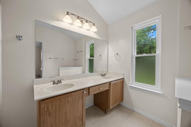 1617 Abbey LN, Cedar Park, TX 78613