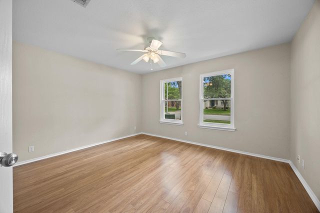 1617 Abbey LN, Cedar Park, TX 78613
