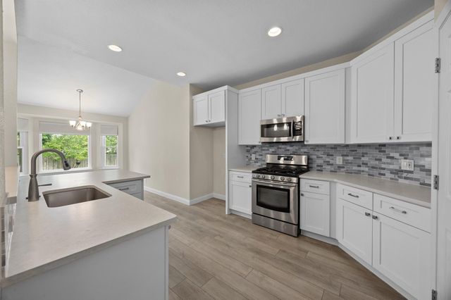 1617 Abbey LN, Cedar Park, TX 78613