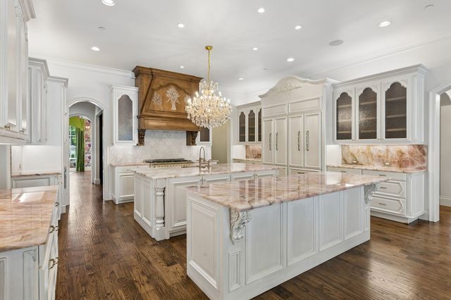 15 Wyck Hill Lane, Westlake, TX 76262