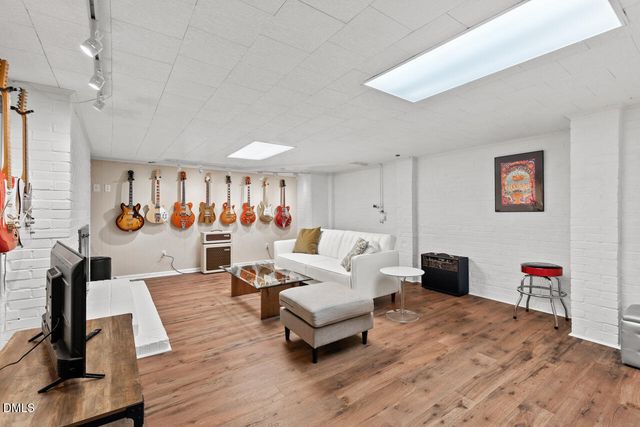 225 W Woodridge Drive, Durham, NC 27707