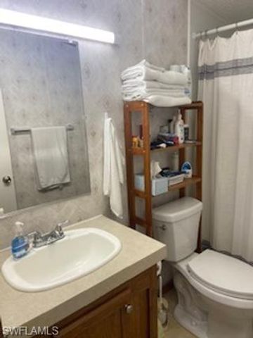 11000 Ballweg LN, Fort Myers, FL 33908