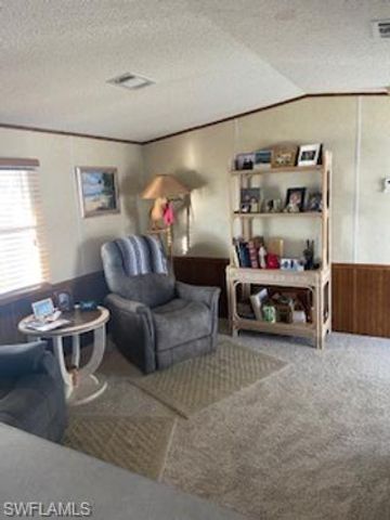 11000 Ballweg LN, Fort Myers, FL 33908