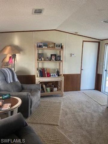 11000 Ballweg LN, Fort Myers, FL 33908