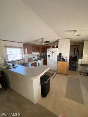 11000 Ballweg LN, Fort Myers, FL 33908