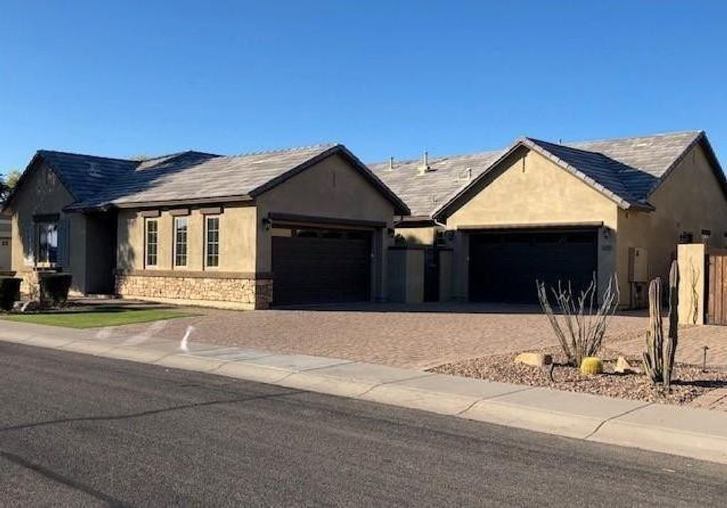 1520 E Sagittarius Place, Chandler, AZ 85249