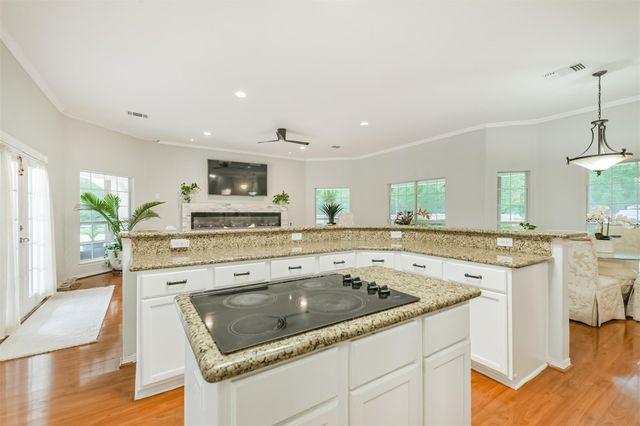 6002 Ranch Park Drive, Magnolia, TX 77354