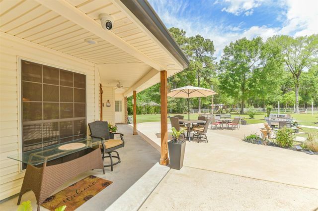 6002 Ranch Park Drive, Magnolia, TX 77354