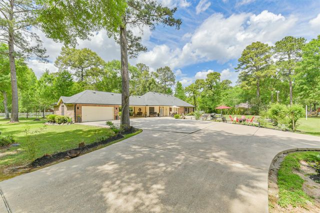 6002 Ranch Park Drive, Magnolia, TX 77354
