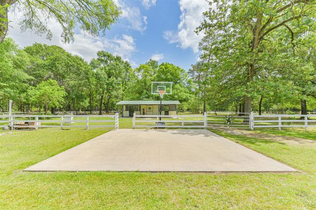 6002 Ranch Park Drive, Magnolia, TX 77354
