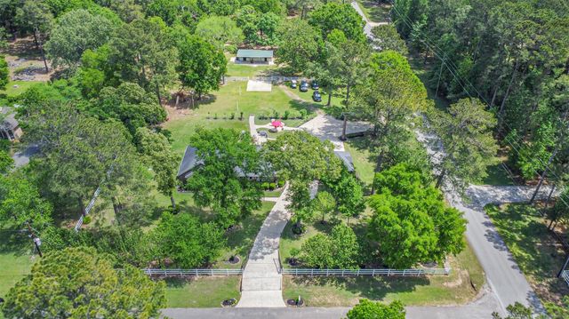 6002 Ranch Park Drive, Magnolia, TX 77354