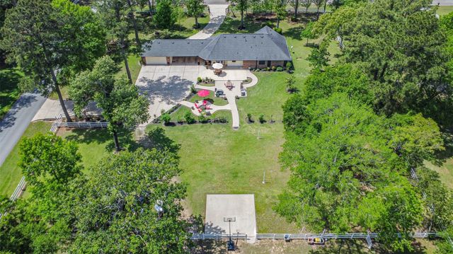 6002 Ranch Park Drive, Magnolia, TX 77354
