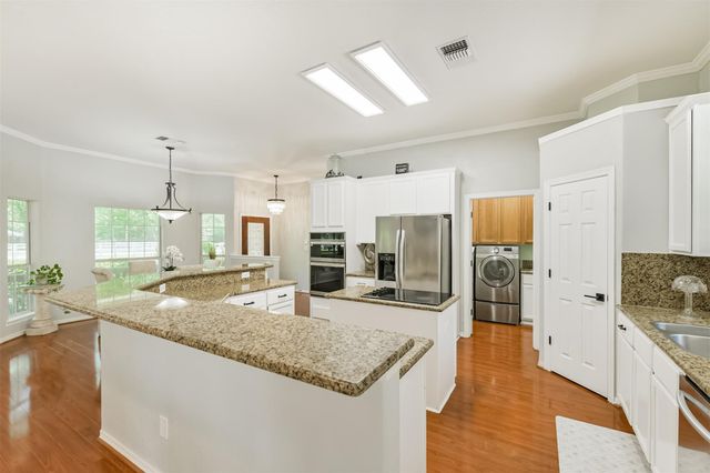 6002 Ranch Park Drive, Magnolia, TX 77354