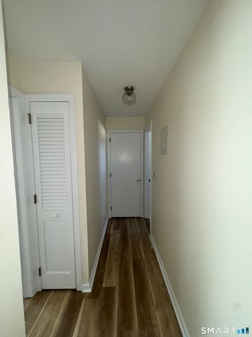 4 Van Zant Street B13, Norwalk, CT 06855