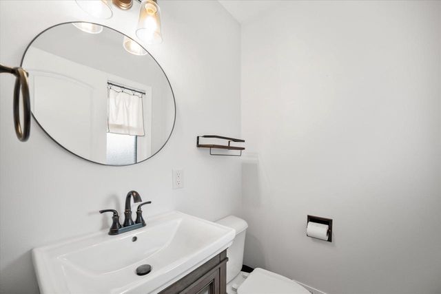 334 Barry AVENUE, Port Washington, WI 53074