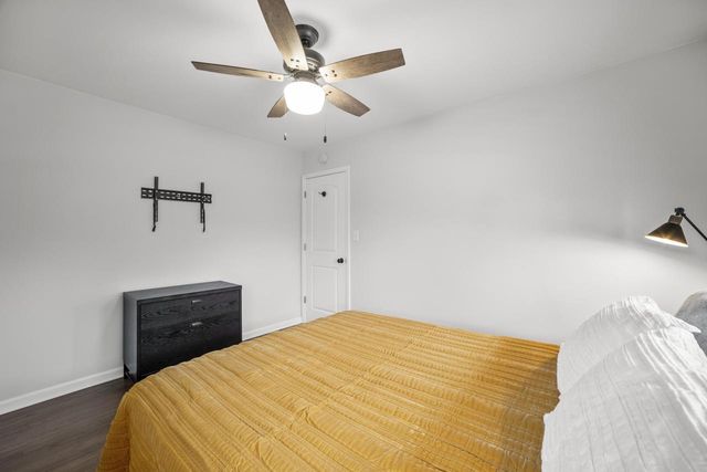 334 Barry AVENUE, Port Washington, WI 53074