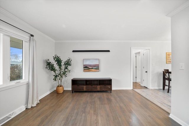 334 Barry AVENUE, Port Washington, WI 53074