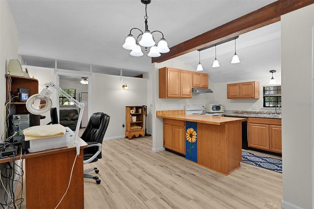 6250 & 5942 E C 478, Center Hill, FL 33514