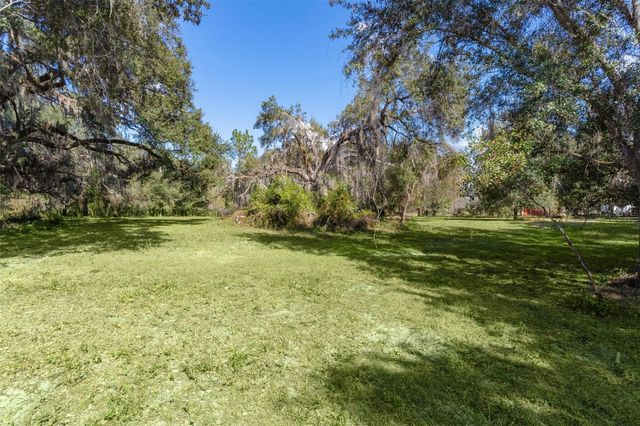 6250 & 5942 E C 478, Center Hill, FL 33514