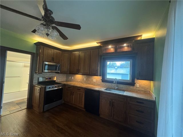 8506 Nowlen Street, Mentor, OH 44060