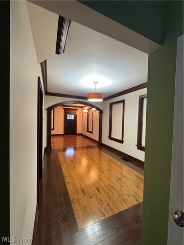 8506 Nowlen Street, Mentor, OH 44060