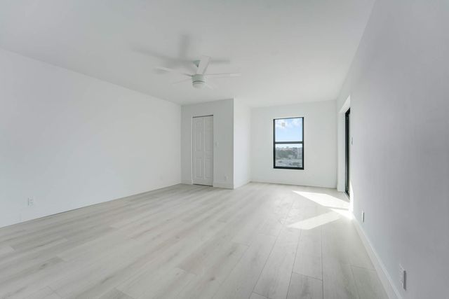 7076 Huntington Lane 803, Delray Beach, FL 33446