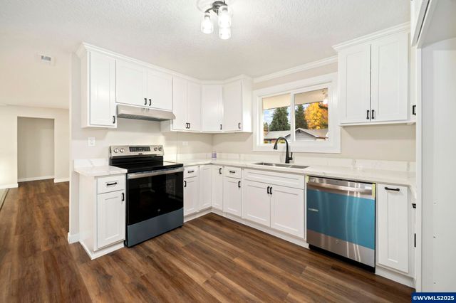 13949 NE San Rafael St, Portland, OR 97230