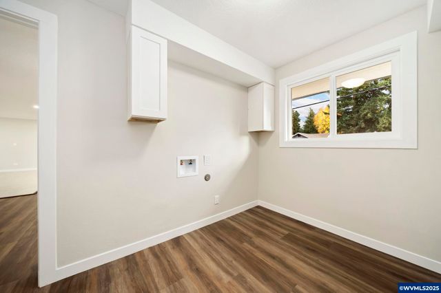 13949 NE San Rafael St, Portland, OR 97230