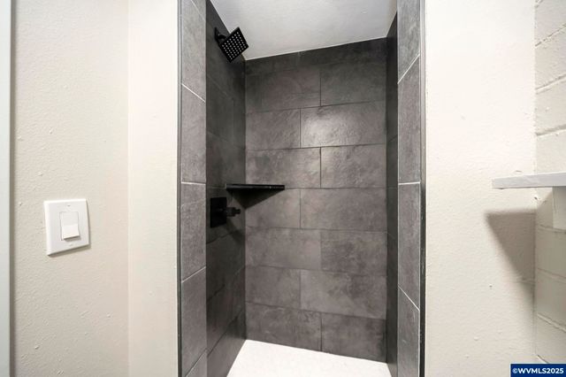 13949 NE San Rafael St, Portland, OR 97230