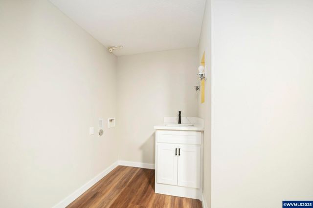 13949 NE San Rafael St, Portland, OR 97230