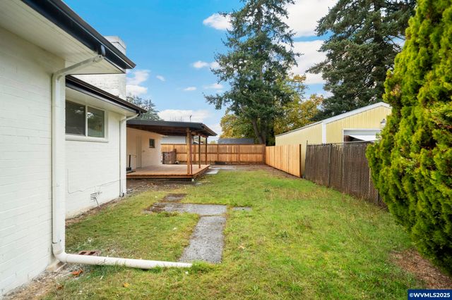 13949 NE San Rafael St, Portland, OR 97230