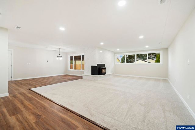 13949 NE San Rafael St, Portland, OR 97230