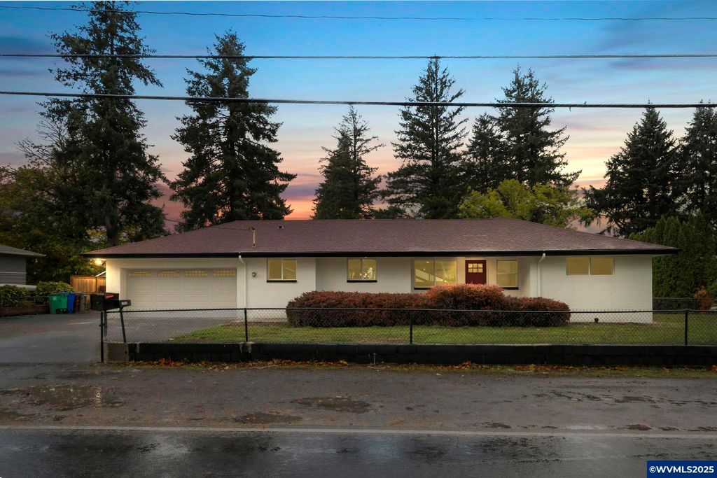 13949 NE San Rafael St, Portland, OR 97230