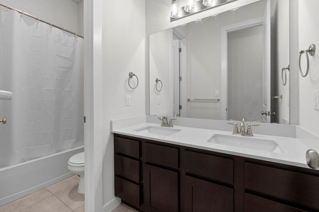 616 Copper Sage DR, San Marcos, TX 78666