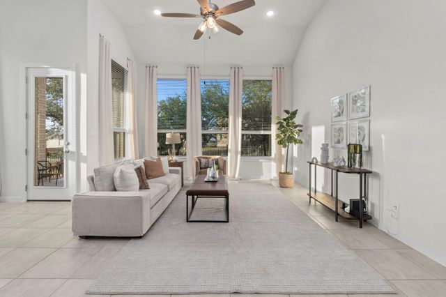 616 Copper Sage DR, San Marcos, TX 78666