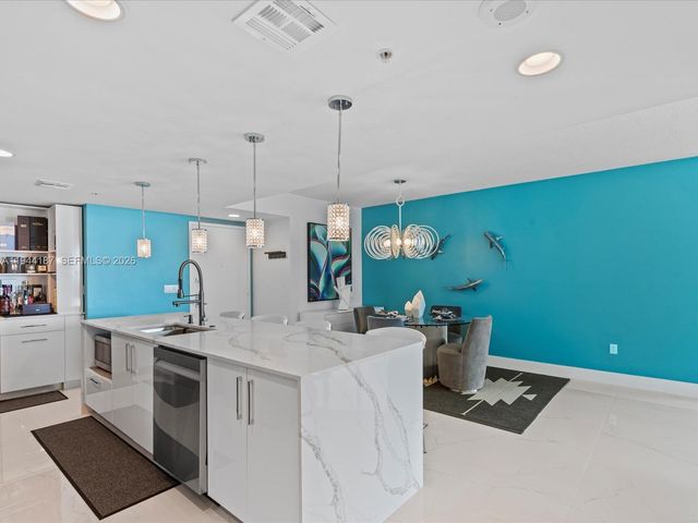 665 NE 25th St 1101, Miami, FL 33137