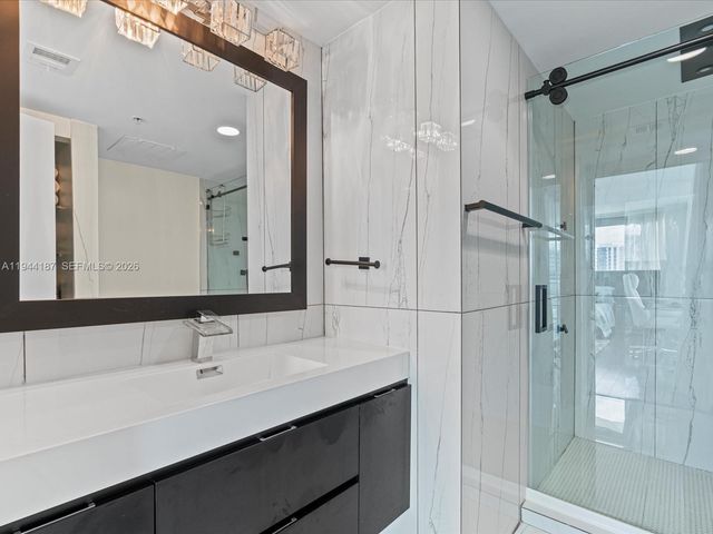 665 NE 25th St 1101, Miami, FL 33137