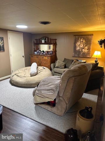 10 WINDING WAY, Lewistown, PA 17044