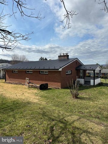 10 WINDING WAY, Lewistown, PA 17044