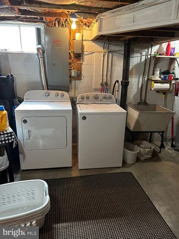 10 WINDING WAY, Lewistown, PA 17044