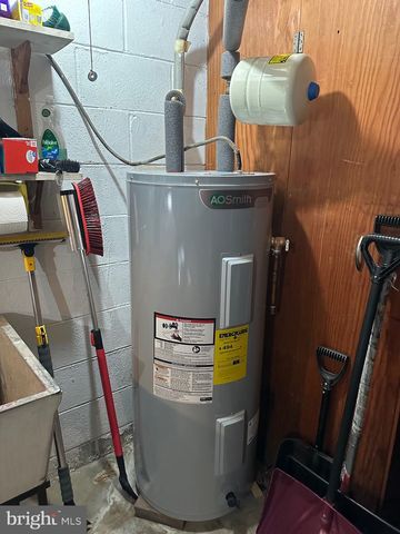 10 WINDING WAY, Lewistown, PA 17044