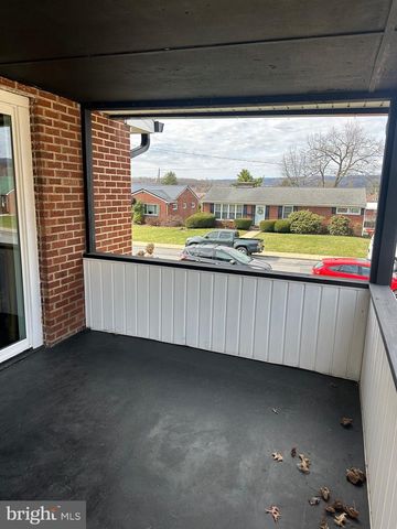 10 WINDING WAY, Lewistown, PA 17044