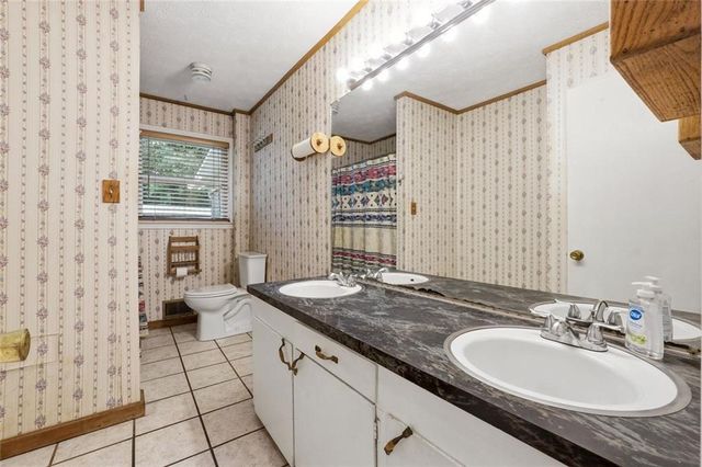 399 Donahoo Road SE, Silver Creek, GA 30173