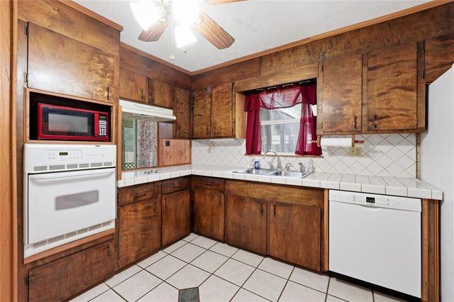 399 Donahoo Road SE, Silver Creek, GA 30173