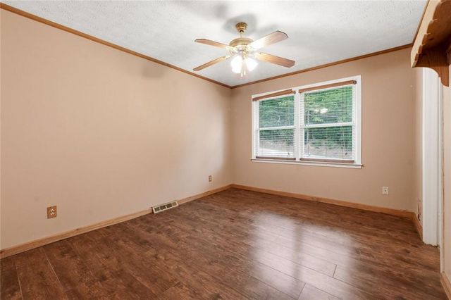 399 Donahoo Road SE, Silver Creek, GA 30173