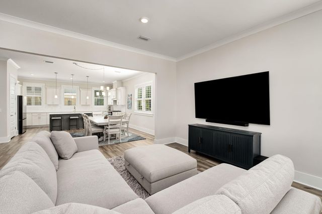 19 McKenna Way, Santa Rosa Beach, FL 32459