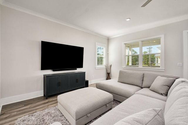 19 McKenna Way, Santa Rosa Beach, FL 32459