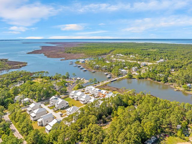 19 McKenna Way, Santa Rosa Beach, FL 32459